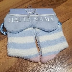 NWT motherhood maternity gift set
